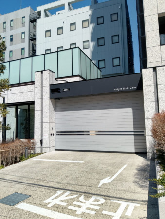 渋谷区渋谷、マンションの駐車場画像です