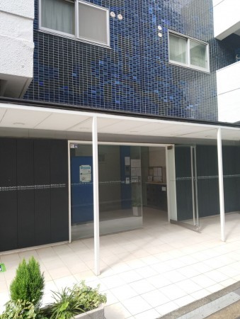 目黒区大橋、マンションのエントランス画像です