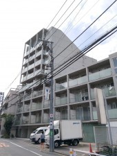 渋谷区桜丘町、マンションの外観画像です