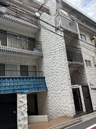 渋谷区南平台町、マンションの外観画像です