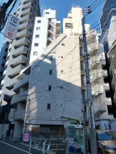 渋谷区南平台町、マンションの外観画像です