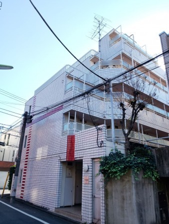 世田谷区、マンションの外観画像です