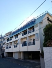 世田谷区、マンションの外観画像です