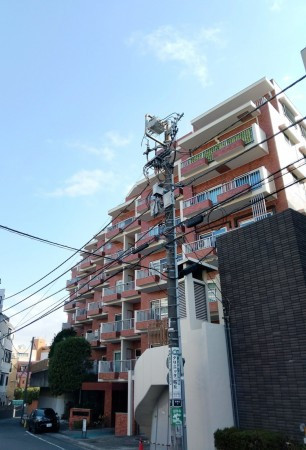 渋谷区猿楽町、マンションの外観画像です