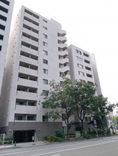 目黒区青葉台、マンションの外観画像です