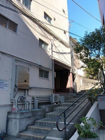 世田谷区、マンションの外観画像です