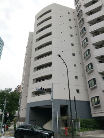 目黒区青葉台、マンションの外観画像です