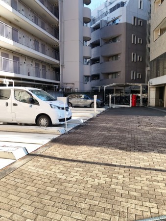 目黒区大橋、マンションの駐車場画像です