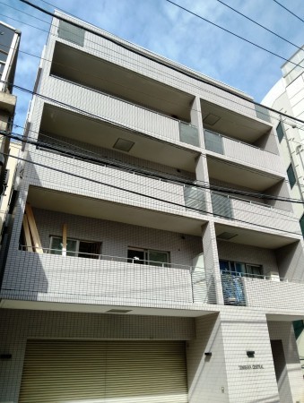 渋谷区富ヶ谷、マンションの外観画像です