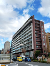 渋谷区代々木、マンションの外観画像です