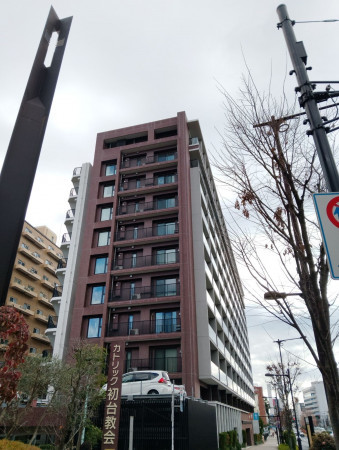 渋谷区代々木、マンションの外観画像です