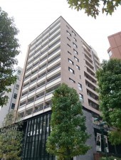 渋谷区宇田川町、マンションの外観画像です