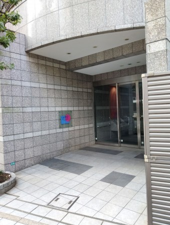 中野区、マンションのエントランス画像です