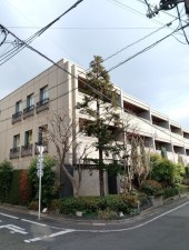 渋谷区元代々木町、マンションの外観画像です