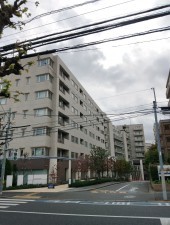 世田谷区、マンションの外観画像です