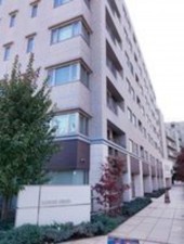 世田谷区、マンションの外観画像です