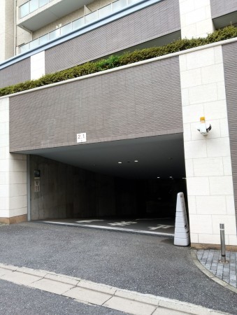 世田谷区、マンションの駐車場画像です