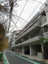 渋谷区代々木、マンションの外観画像です