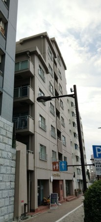 渋谷区代々木、マンションの外観画像です