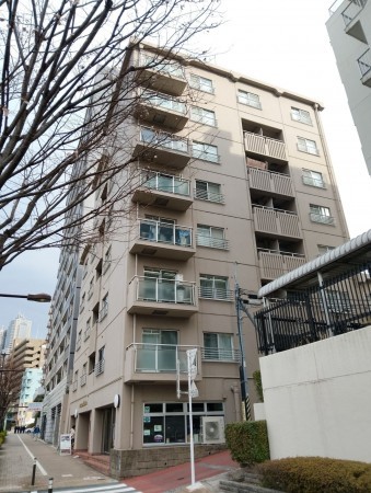 渋谷区代々木、マンションの外観画像です