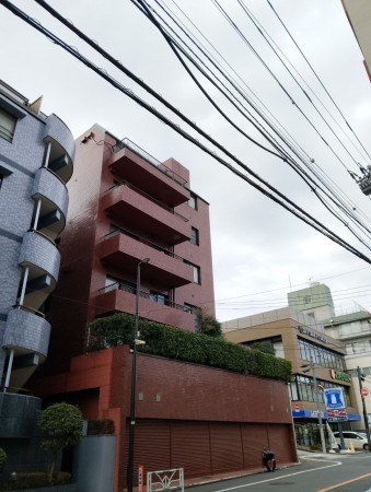 渋谷区元代々木町、マンションの外観画像です