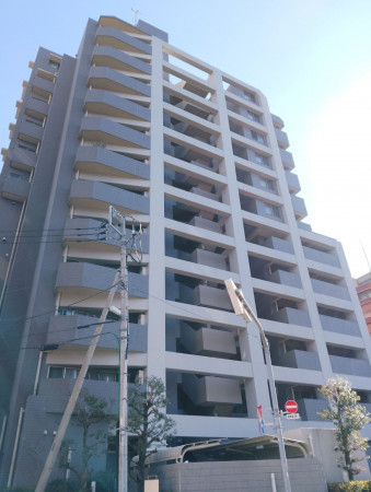 渋谷区富ヶ谷、マンションの外観画像です