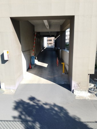 目黒区中目黒、マンションの駐車場画像です