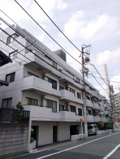 渋谷区恵比寿西、マンションの外観画像です
