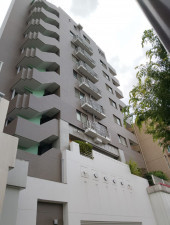 渋谷区代々木、マンションの外観画像です