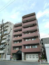 渋谷区富ヶ谷、マンションの外観画像です