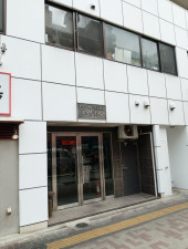目黒区青葉台、マンションのエントランス画像です