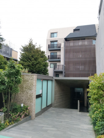 渋谷区代官山町、マンションの外観画像です