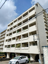 渋谷区代々木、マンションの外観画像です