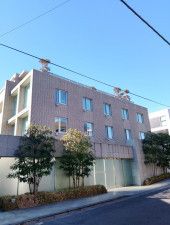 渋谷区上原、マンションの外観画像です