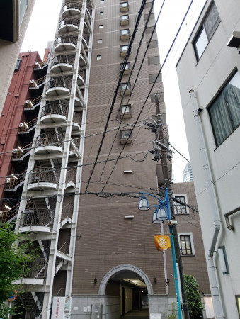 目黒区東山、マンションの外観画像です