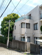 渋谷区上原、マンションの外観画像です