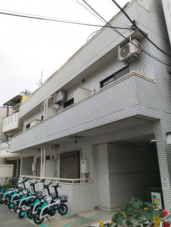 渋谷区神山町、マンションの外観画像です