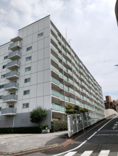 渋谷区恵比寿西、マンションの外観画像です