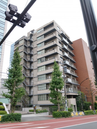 渋谷区宇田川町、マンションの外観画像です