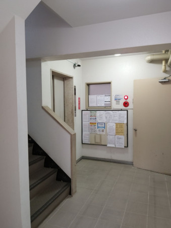 渋谷区恵比寿南、マンションのエントランス画像です
