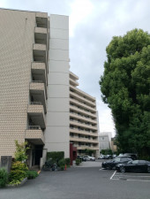 渋谷区代官山町、マンションの駐車場画像です