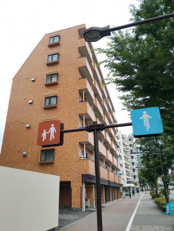 渋谷区代々木、マンションの外観画像です