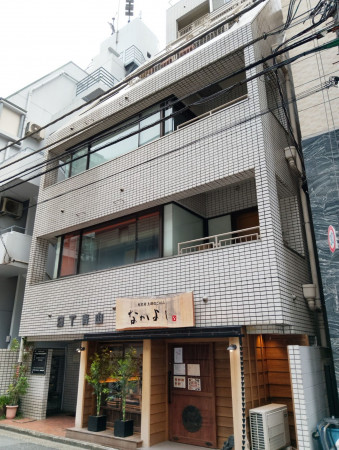 渋谷区渋谷、マンションの外観画像です