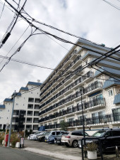 目黒区中目黒、マンションの外観画像です