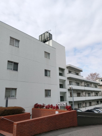 目黒区中目黒、マンションの外観画像です