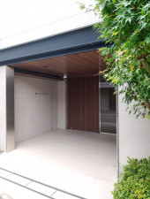 目黒区目黒、マンションのエントランス画像です
