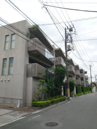 目黒区目黒、マンションの外観画像です
