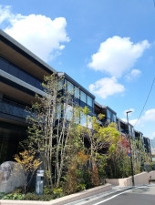 渋谷区大山町、マンションの外観画像です