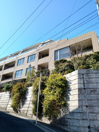 渋谷区代々木、マンションの外観画像です