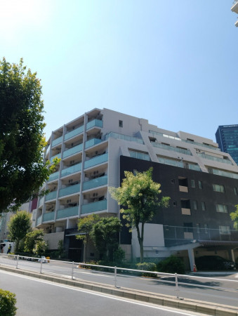 目黒区青葉台、マンションの画像です